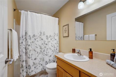 1934 W Earhart Street Bremerton WA 98312
