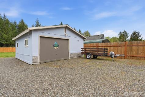 173 Riverview Drive Castle Rock WA 98611