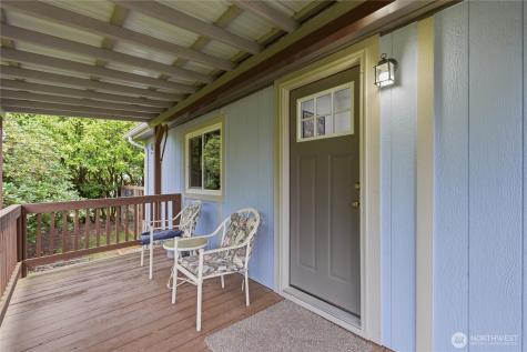 173 Riverview Drive Castle Rock WA 98611
