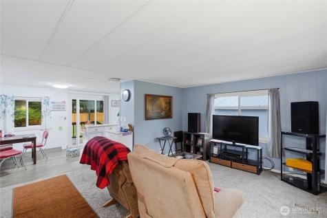 173 Riverview Drive Castle Rock WA 98611