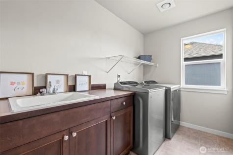 1644 211th Avenue SE Sammamish WA 98075