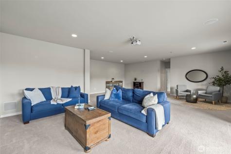 1644 211th Avenue SE Sammamish WA 98075