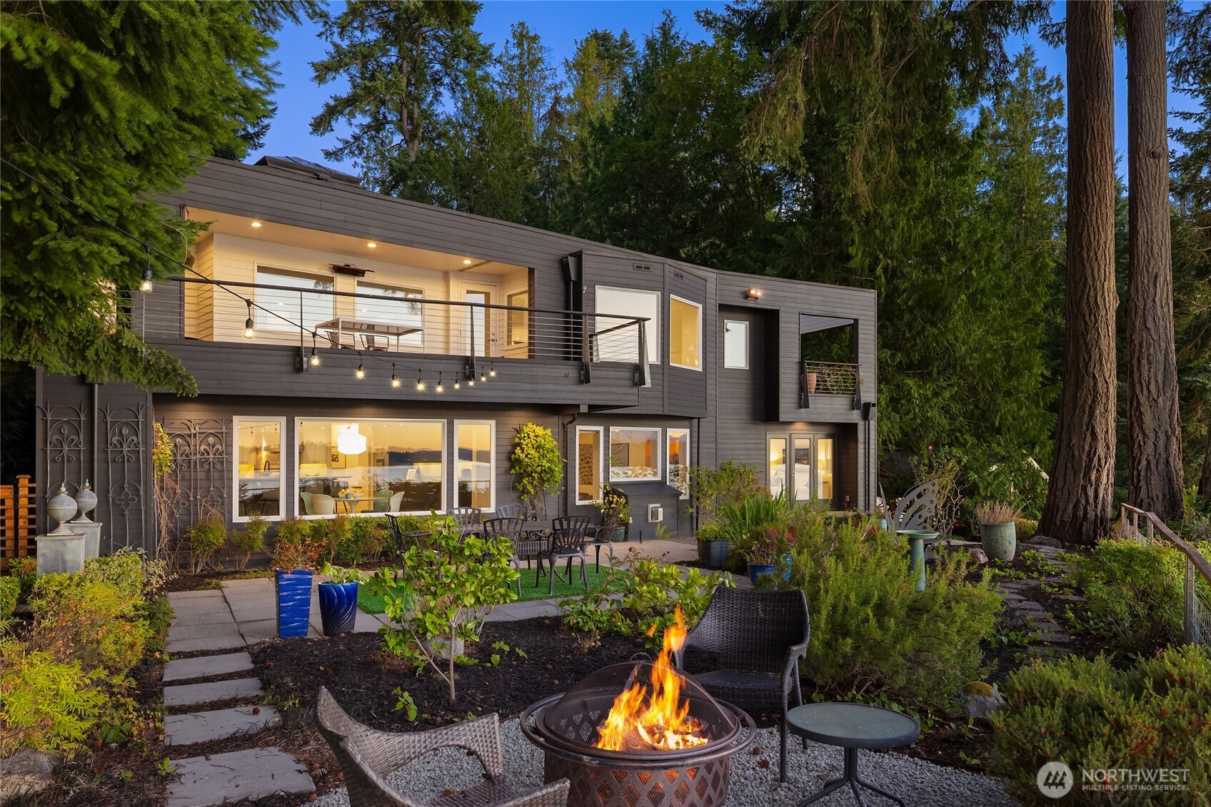 12145 Arrow Point Loop NE Bainbridge Island WA 98110