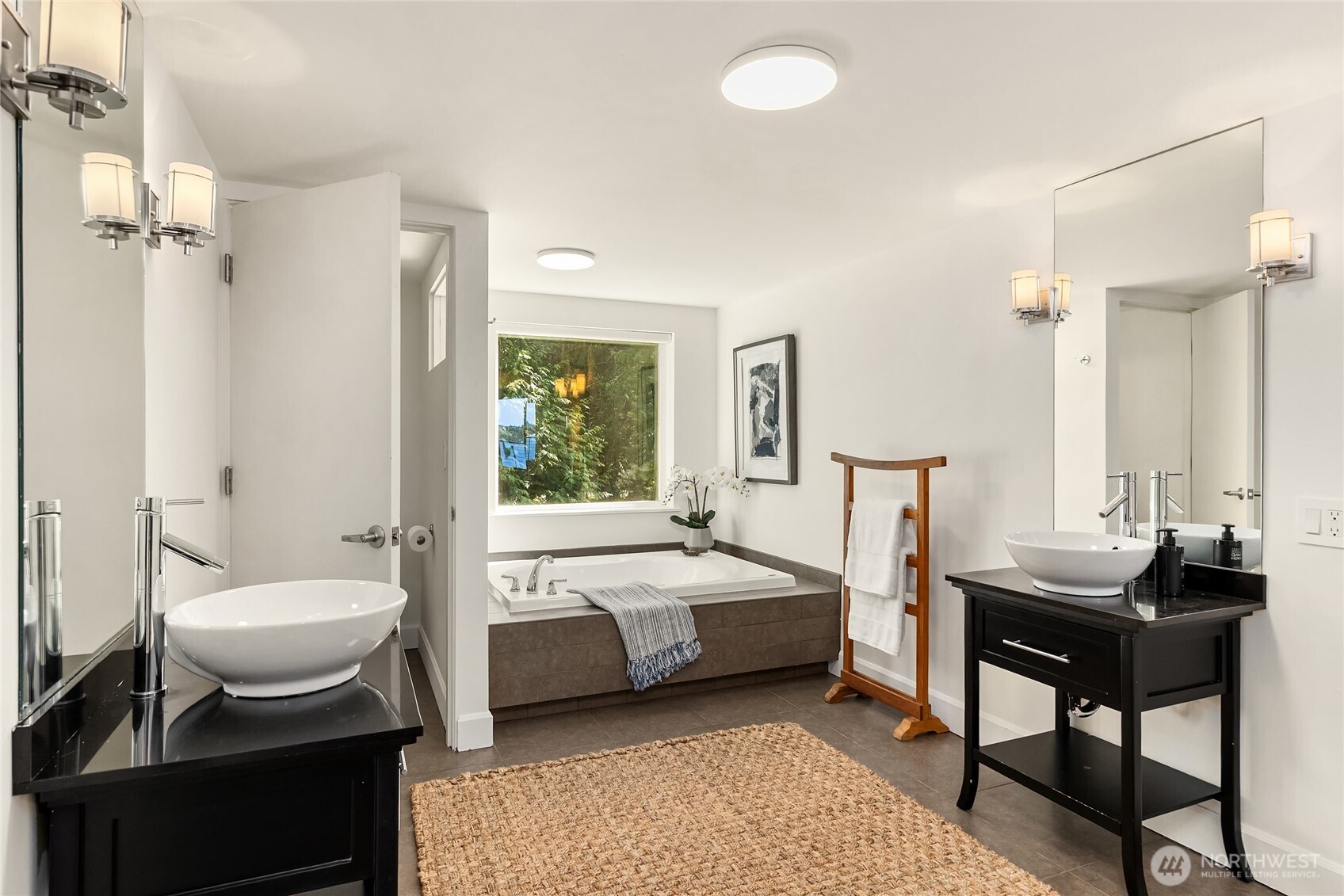 12145 Arrow Point Loop NE Bainbridge Island WA 98110