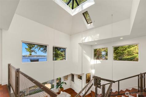 12145 Arrow Point Loop NE Bainbridge Island WA 98110