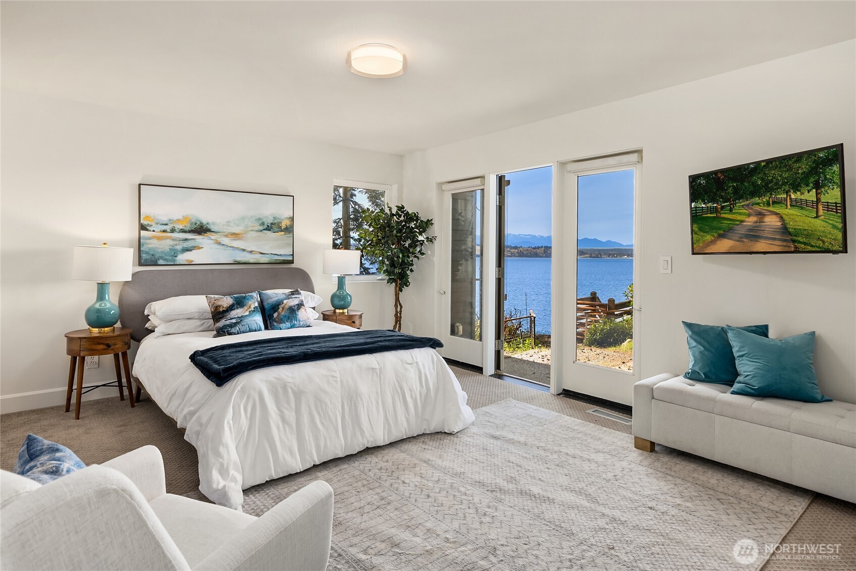 12145 Arrow Point Loop NE Bainbridge Island WA 98110