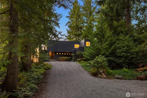 12145 Arrow Point Loop NE Bainbridge Island WA 98110