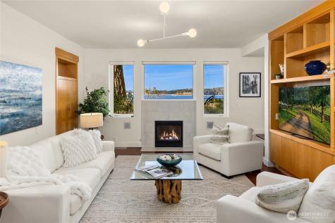 12145 Arrow Point Loop NE Bainbridge Island WA 98110