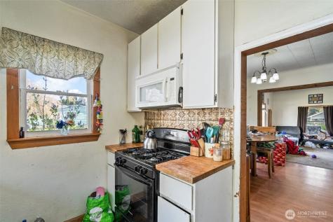 601 S 2nd Street Toledo WA 98591