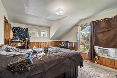 601 S 2nd Street Toledo WA 98591