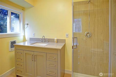 566 Sundin Drive Camano Island WA 98282