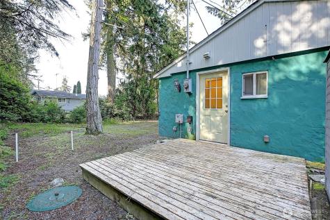 566 Sundin Drive Camano Island WA 98282