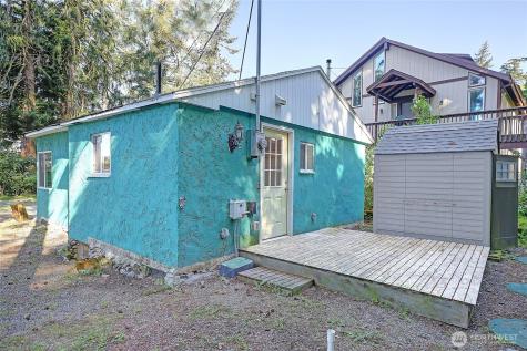 566 Sundin Drive Camano Island WA 98282