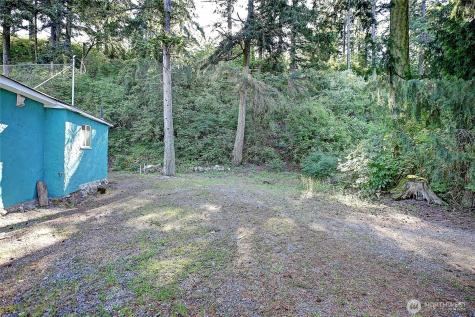 566 Sundin Drive Camano Island WA 98282