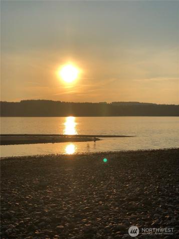 566 Sundin Drive Camano Island WA 98282