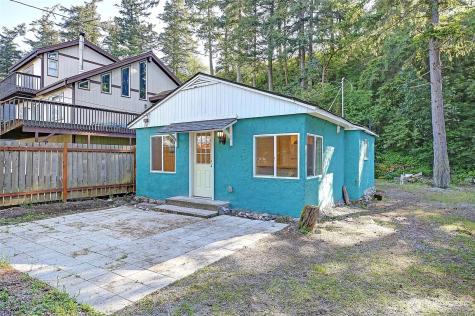 566 Sundin Drive Camano Island WA 98282