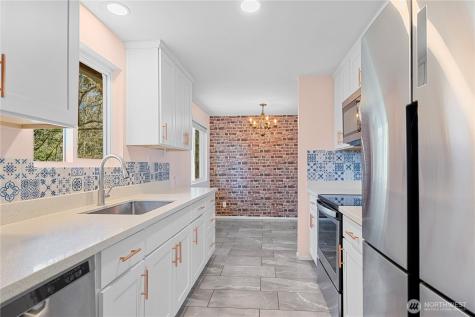28600 SE 226th Street Maple Valley WA 98038