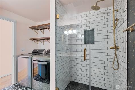 28600 SE 226th Street Maple Valley WA 98038