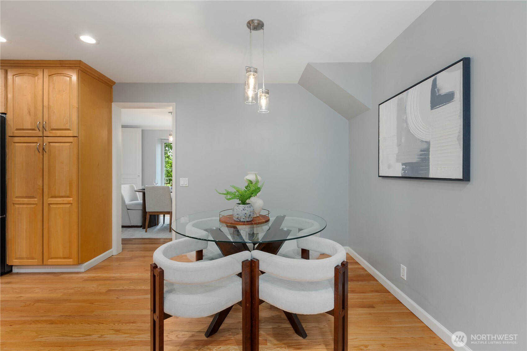 6155 93 Avenue SE Mercer Island WA 98040