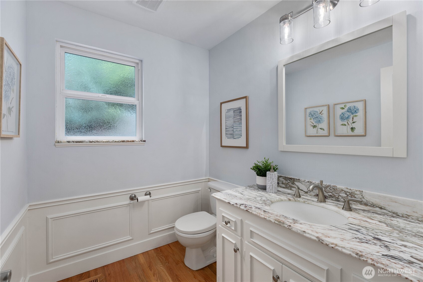 6155 93 Avenue SE Mercer Island WA 98040