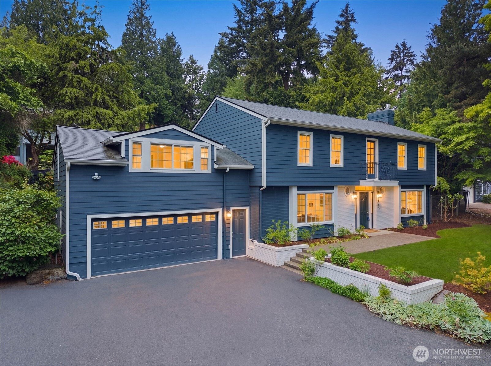 6155 93 Avenue SE Mercer Island WA 98040