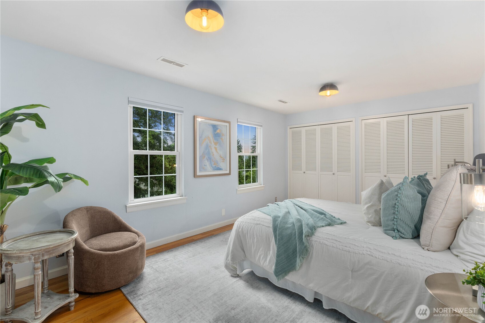6155 93 Avenue SE Mercer Island WA 98040