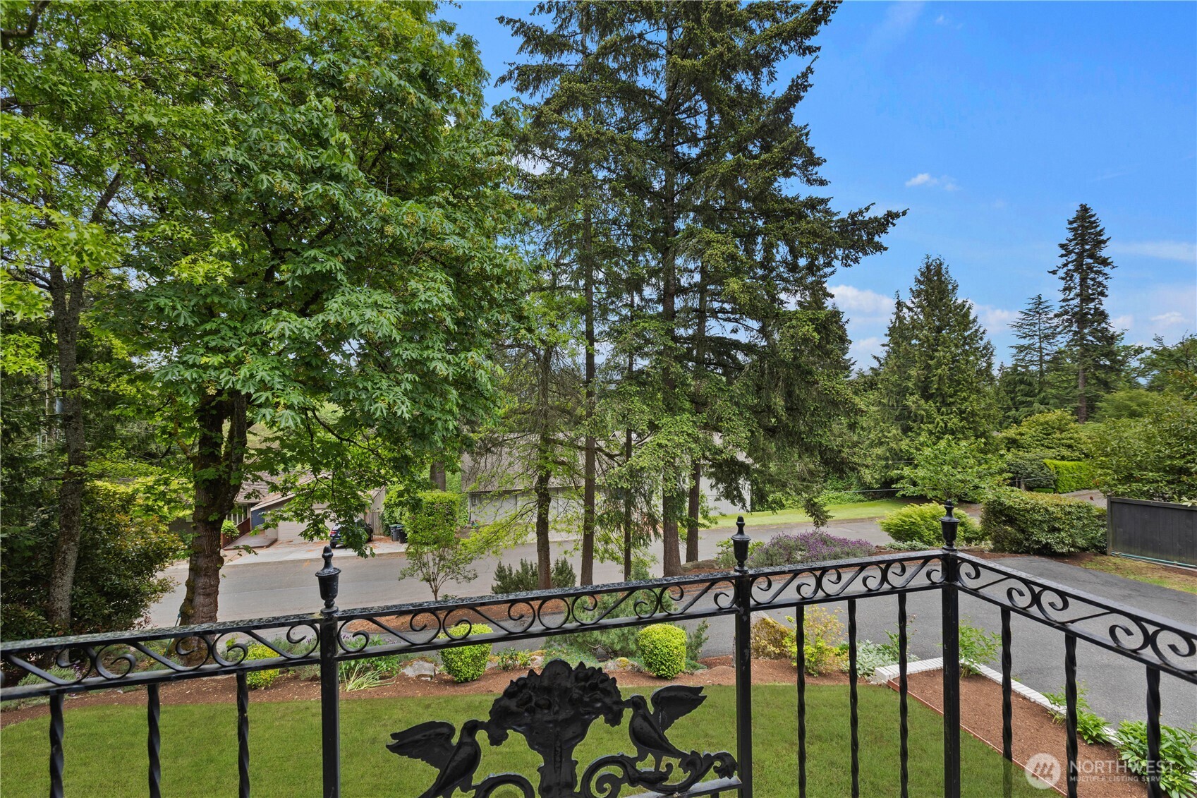 6155 93 Avenue SE Mercer Island WA 98040