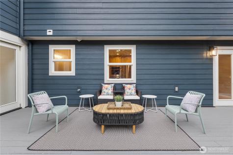 6155 93 Avenue SE Mercer Island WA 98040