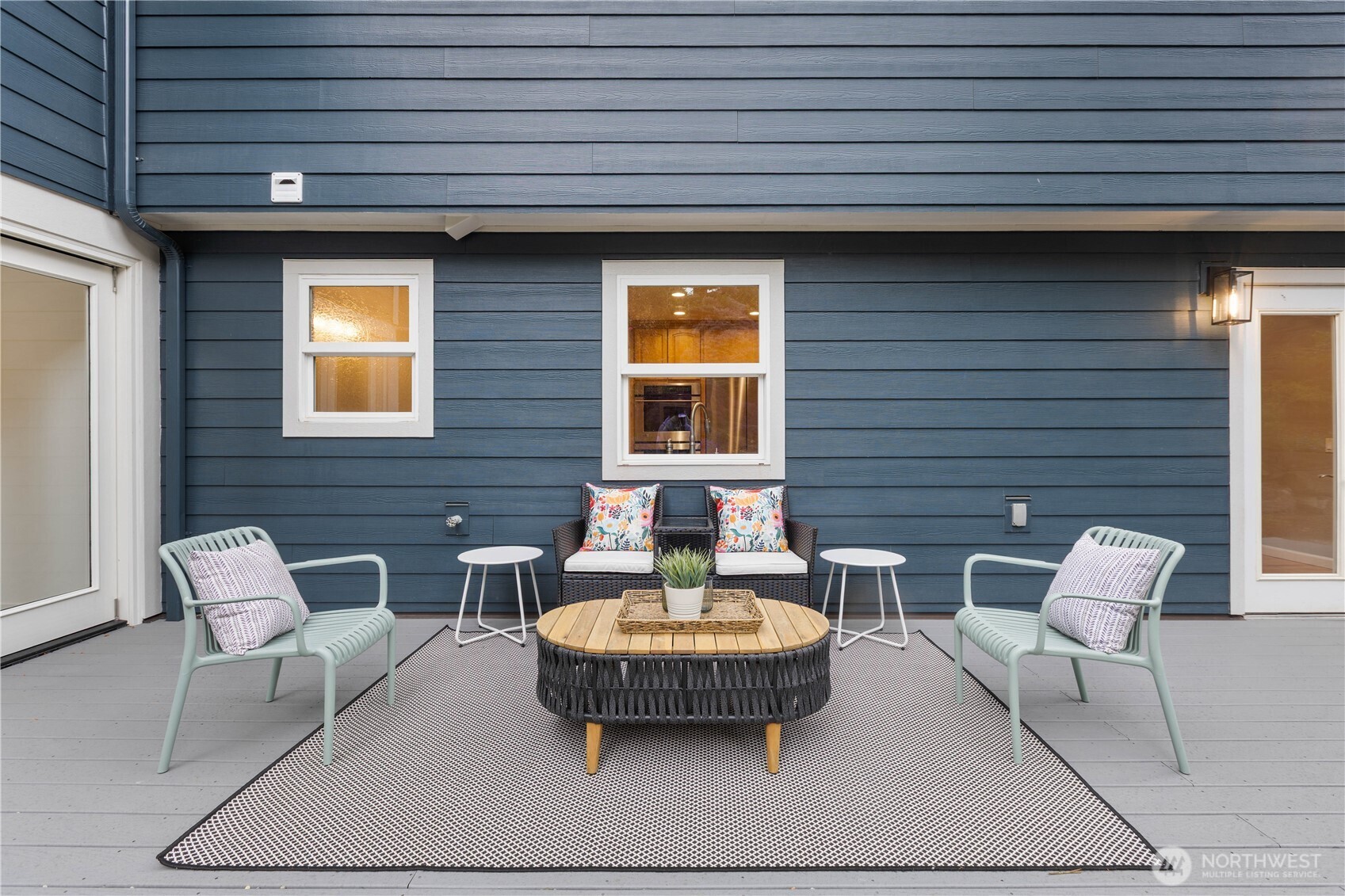 6155 93 Avenue SE Mercer Island WA 98040