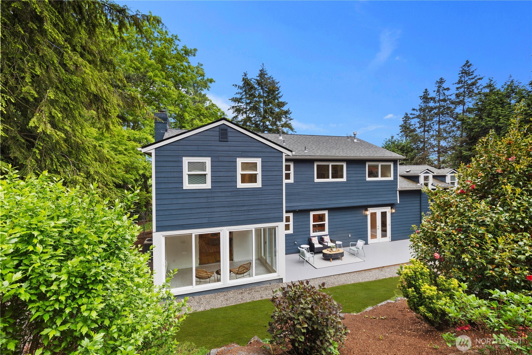 6155 93 Avenue SE Mercer Island WA 98040