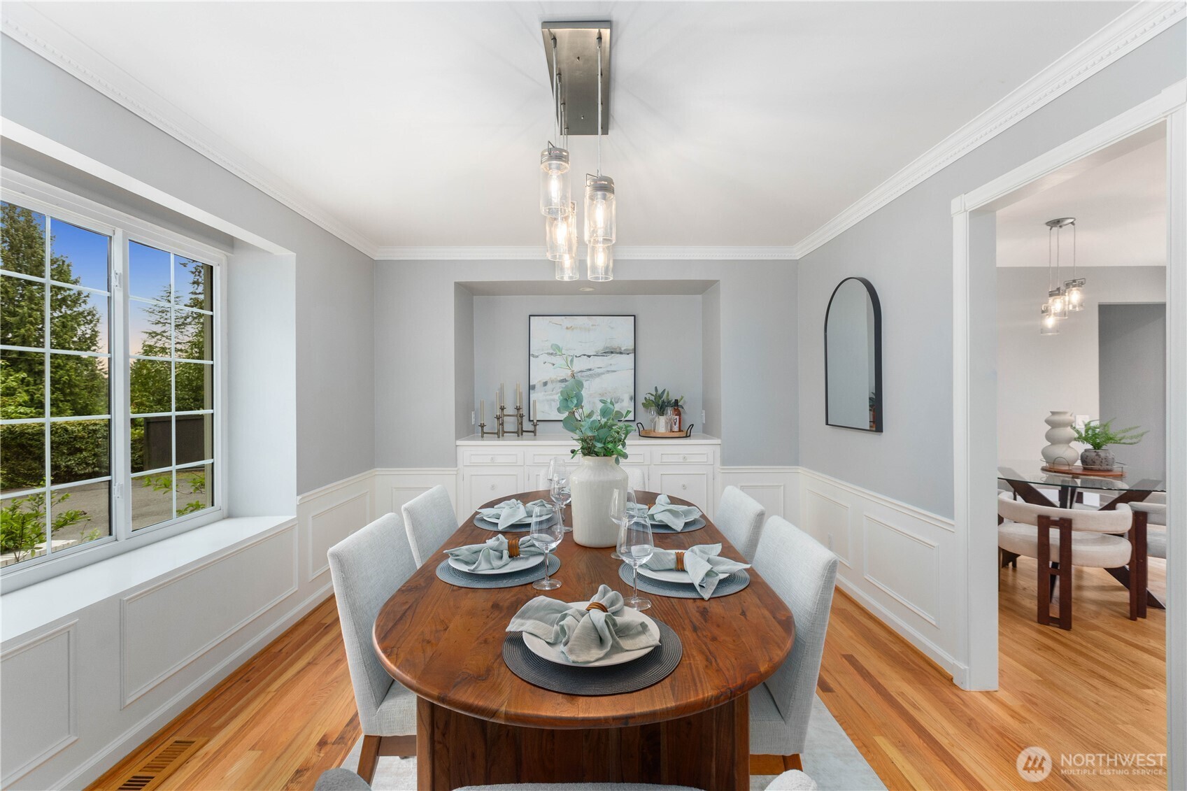 6155 93 Avenue SE Mercer Island WA 98040