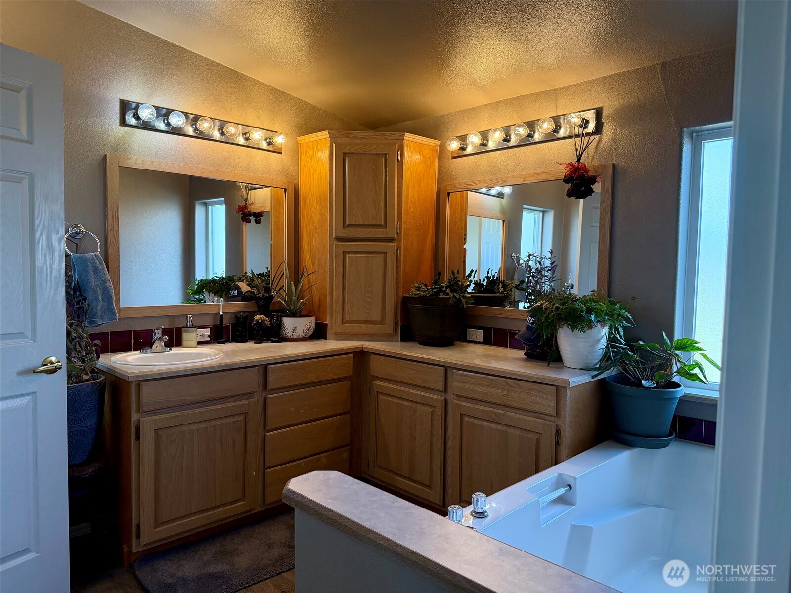 165 NE Dungan Street Creston WA 99117