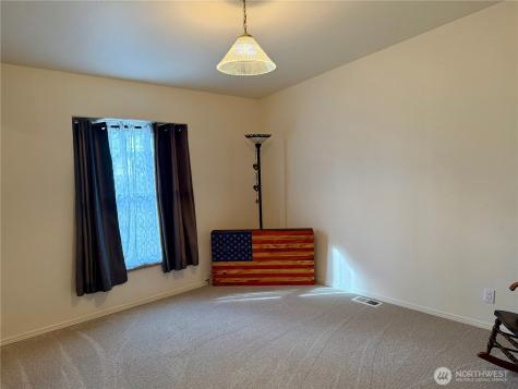 165 NE Dungan Street Creston WA 99117