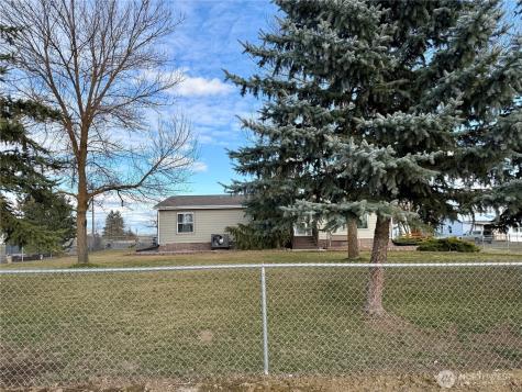 165 NE Dungan Street Creston WA 99117