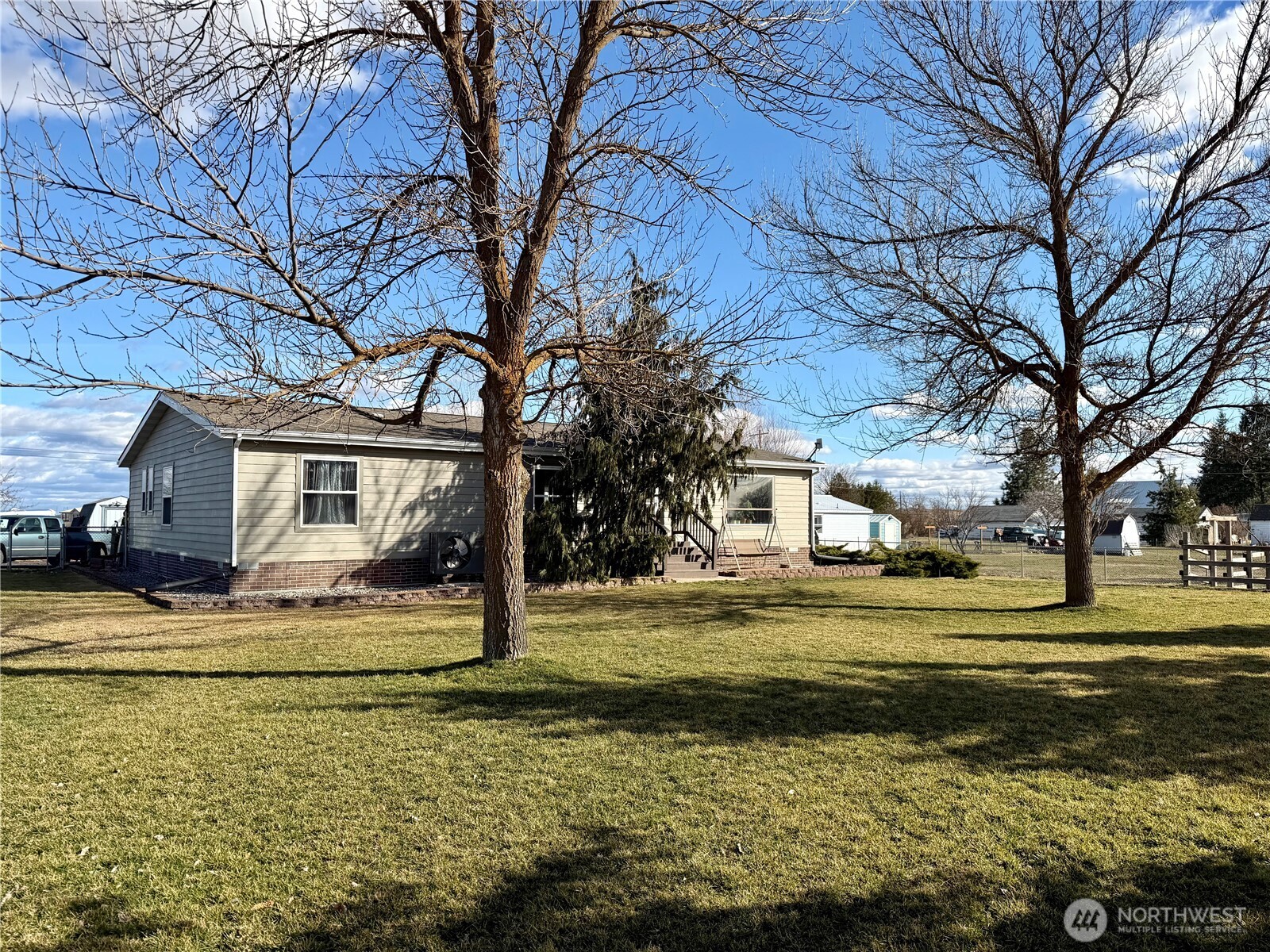 165 NE Dungan Street Creston WA 99117