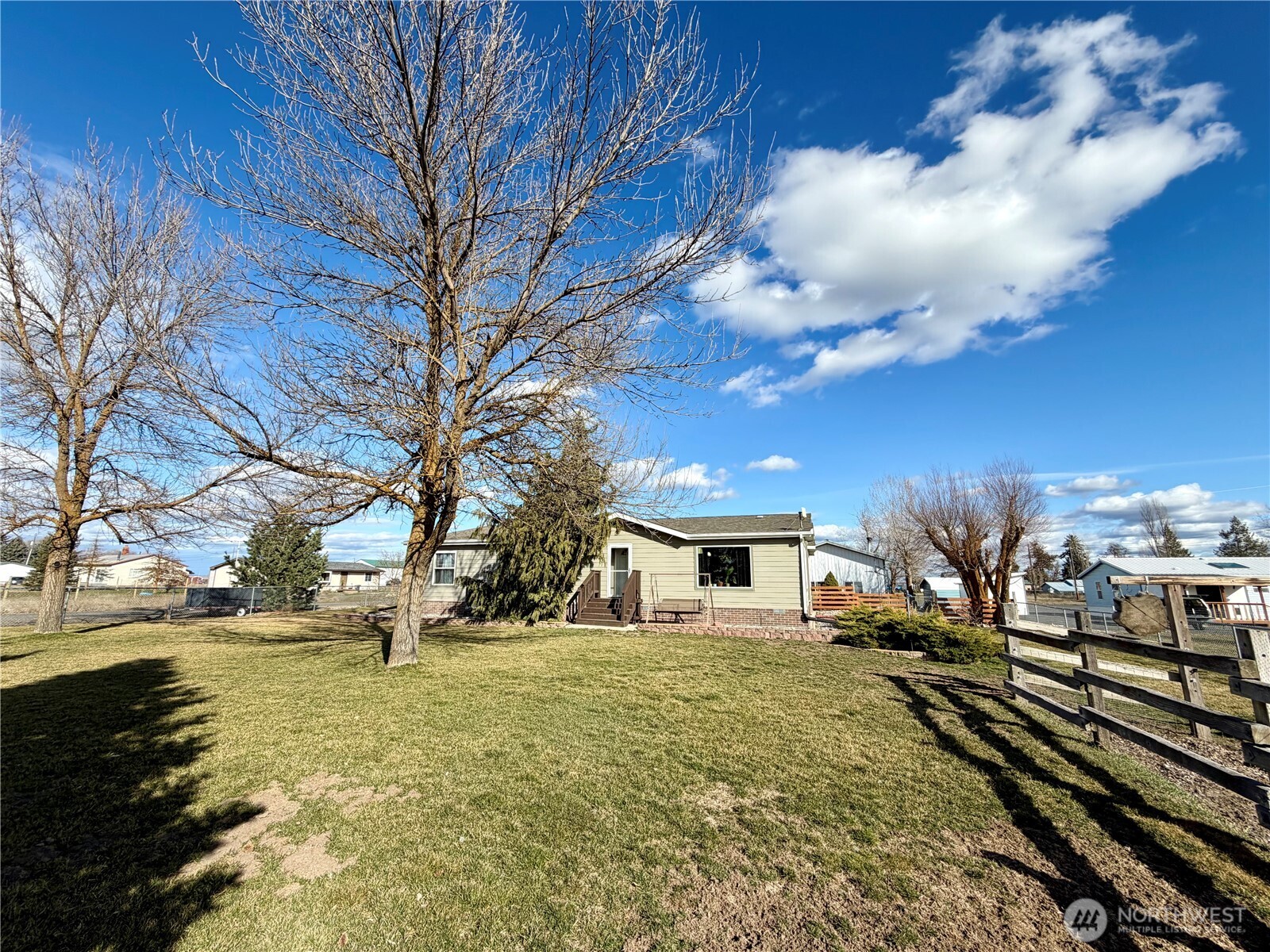 165 NE Dungan Street Creston WA 99117