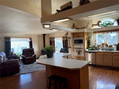 165 NE Dungan Street Creston WA 99117