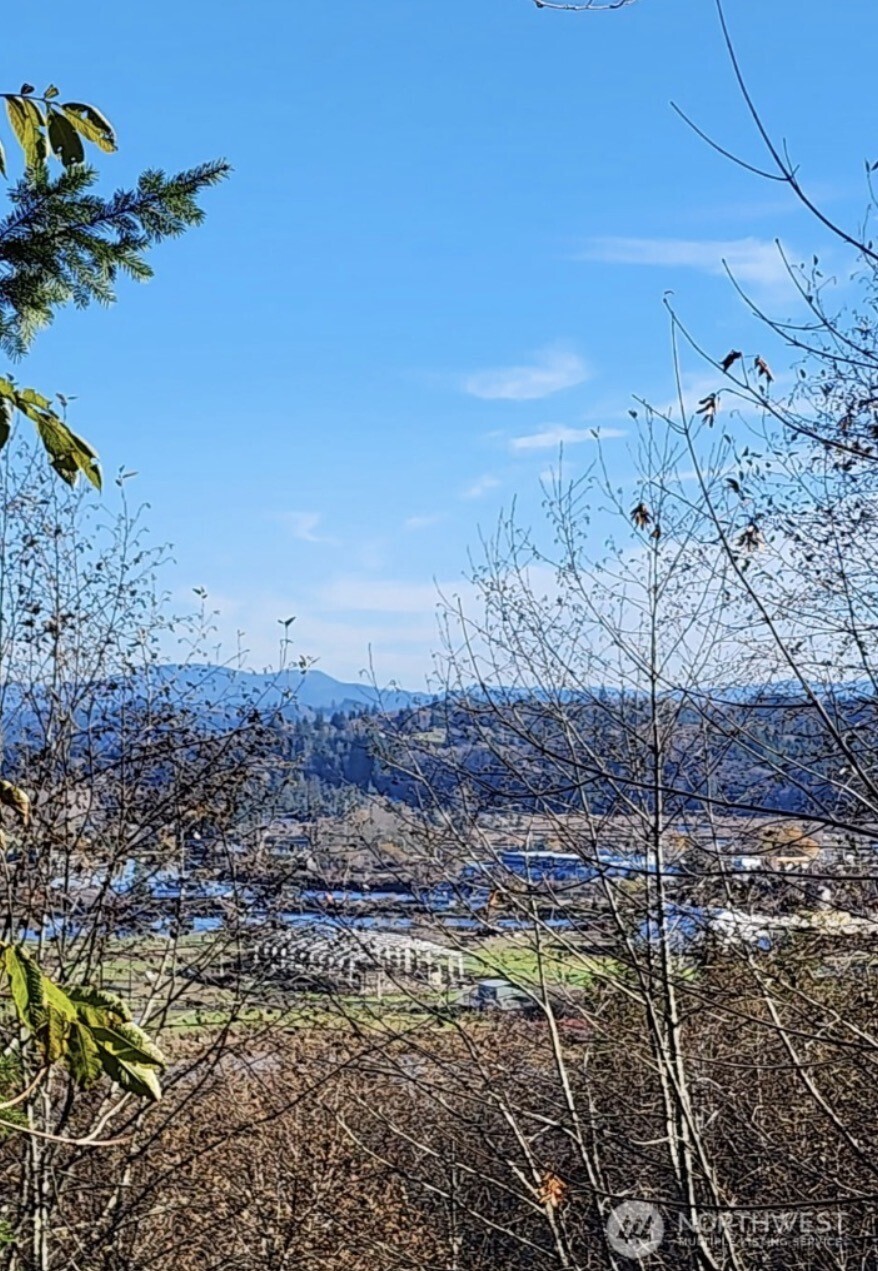 182 State Route 105 Raymond WA 98577