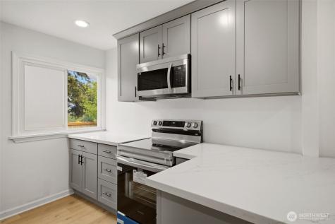 2604 S 122nd Street Seattle WA 98168