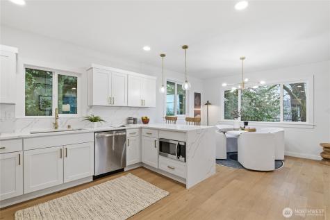3448 14th Avenue W Seattle WA 98119
