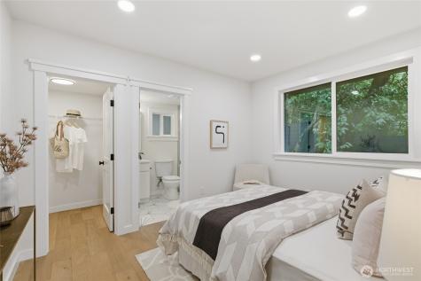 3448 14th Avenue W Seattle WA 98119