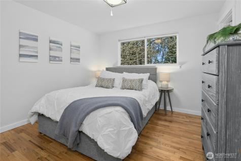 24022 4th Place W Bothell WA 98021