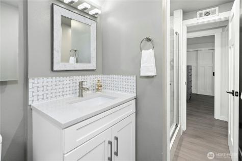 24022 4th Place W Bothell WA 98021