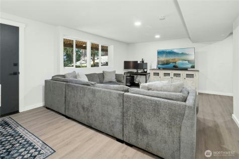 24022 4th Place W Bothell WA 98021