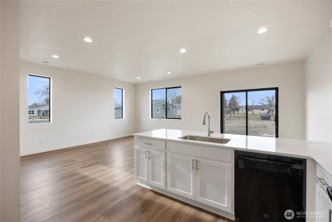 601 Dorsing Street Moses Lake WA 98837