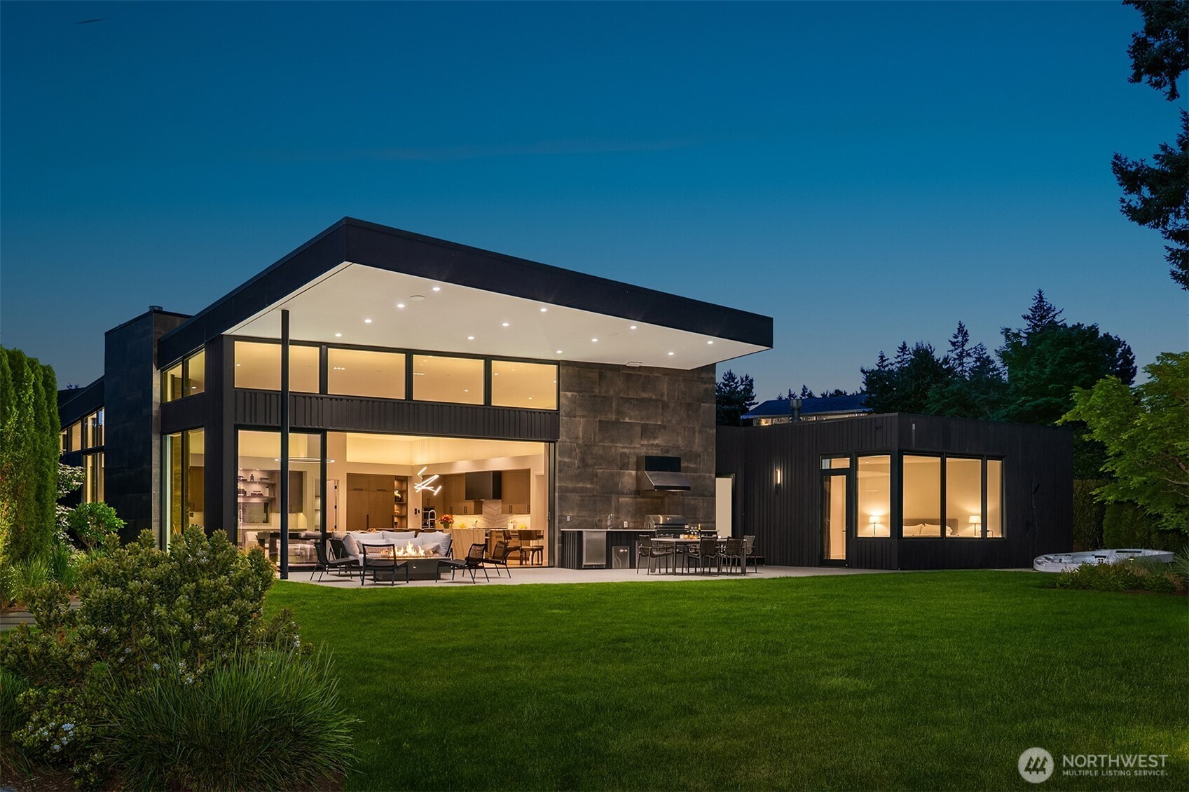 9345 NE 19th Street Clyde Hill WA 98004