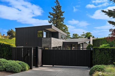 9345 19TH Clyde Hill WA 98004