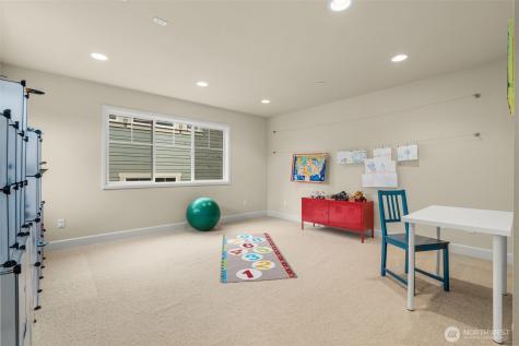 16763 NE 121st Street Redmond WA 98052