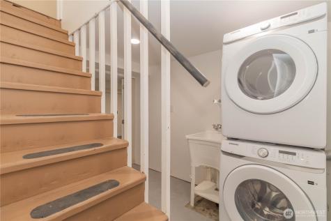 11834 8th Avenue S Seattle WA 98168