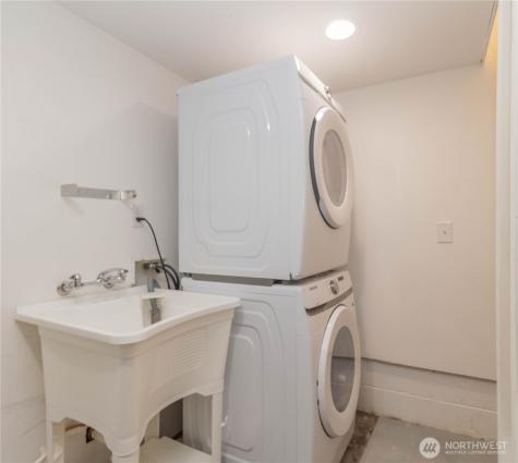 11834 8th Avenue S Seattle WA 98168